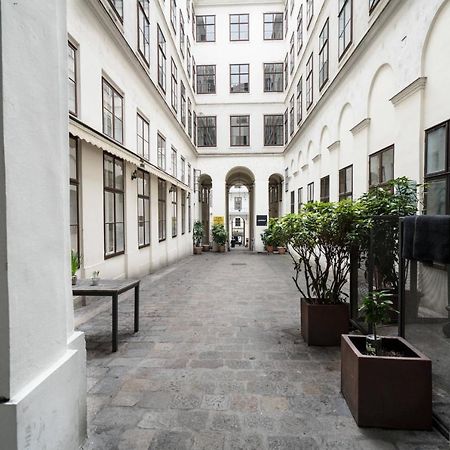 Vienna Residence, Volkstheater - Parliament エクステリア 写真